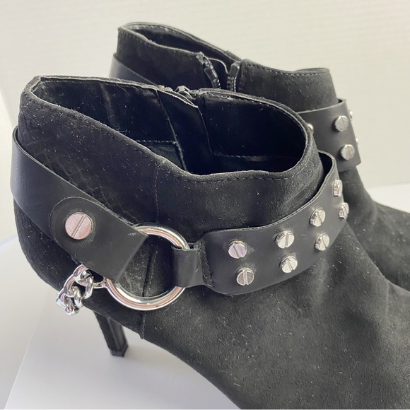 Jennifer Lopez Black Faux Suede Rosie Heeled Booties Chain Studded - Picture 6 of 9